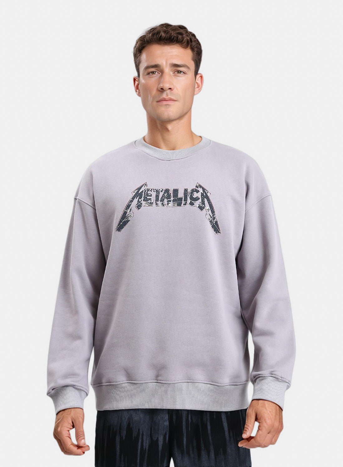 الهوديز و السويت شيرت men metallic printed slip on sweatshirt